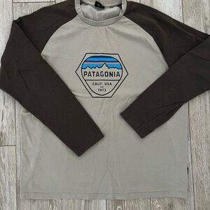 Men’s XXL Patagonia Long Sleeve Shirt